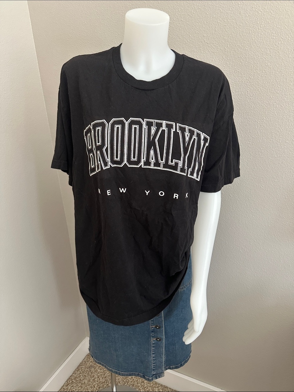 Brooklyn New York Graphic Tee - Black